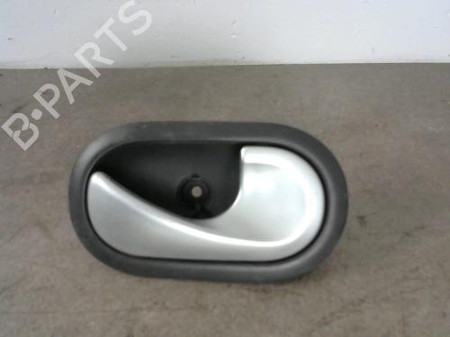 Used Front right interior door handle RENAULT CLIO III (BR0/1, CR0/1) [2005-2014]  25583949