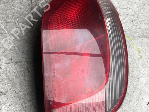 Venstre baglygte TOYOTA YARIS (_P1_) 1.0 (SCP10_, SCP10R) (68 hp) 25570717