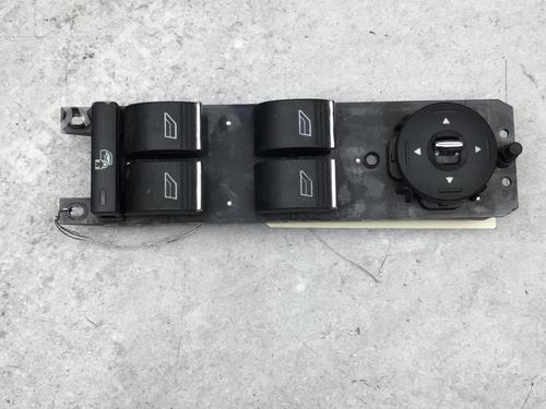 Used Left front window switch Left front window switch FORD GRAND C-MAX (DXA/CB7, DXA/CEU) 1.6 TDCi (115 hp) 25561179 25561179