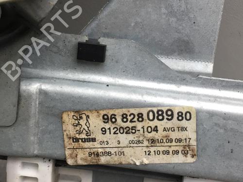 Used Front left window mechanism Front left window mechanism PEUGEOT 5008 (0U_, 0E_) 2.0 HDi 150 / BlueHDi 150 (150 hp) 25561563 25561563