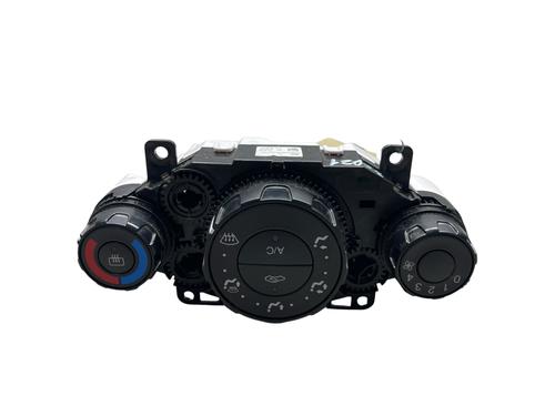 Climate control FORD FIESTA VI (CB1, CCN) 1.4 TDCi | BP33933487I5 - Image 3