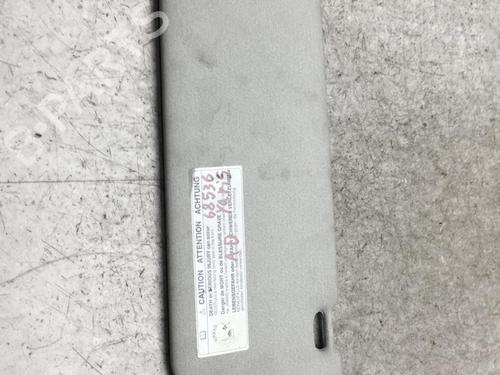Used Right sun visor TOYOTA YARIS (_P1_) 1.0 (SCP10_, SCP10R) (65 hp) 25547019