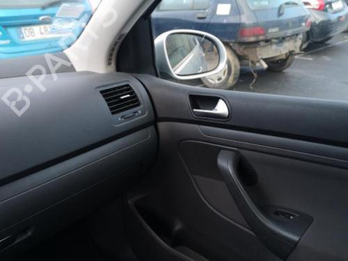 Left taillight VW GOLF V (1K1) 1.9 TDI | BP25524590C34 