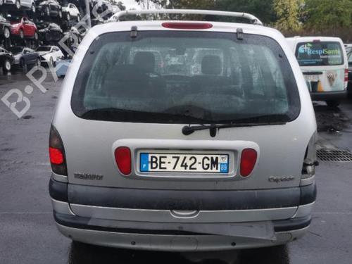 Right headlight RENAULT ESPACE III (JE0_) 2.2 12V TD (JE0E, JE0H, JE0P) | BP25536839C29 