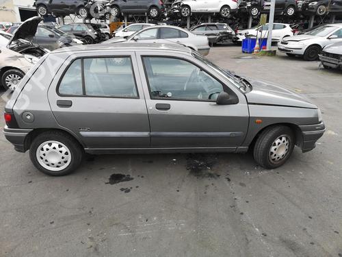 Right headlight RENAULT CLIO I (B/C57_, 5/357_) 1.4 | BP25584818C29 