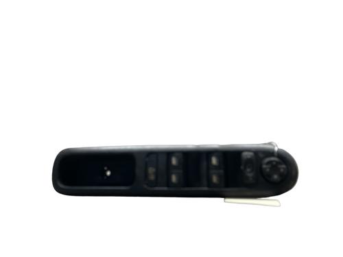 Used Left front window switch PEUGEOT 5008 (0U_, 0E_) 1.6 HDi (112 hp) 25507359