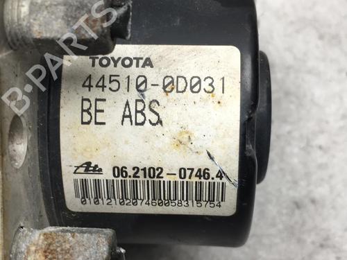 ABS pump TOYOTA YARIS (_P9_) 1.3 VVT-i (SCP90_, SCP90R) | BP25551609M43 