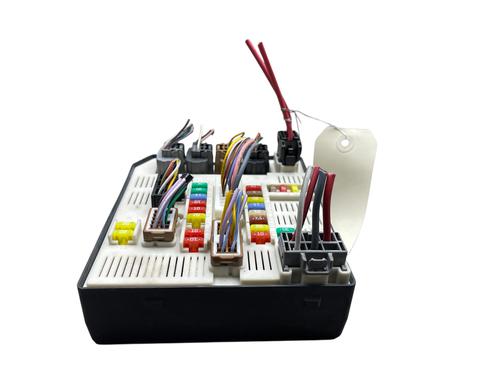 Used Fuse box Fuse box RENAULT MEGANE III Hatchback (BZ0/1_, B3_) 1.5 dCi (BZ0C) (90 hp) 33444035 33444035