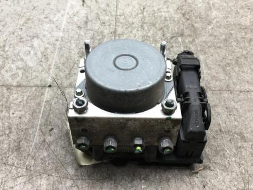 Used ABS pump DACIA SANDERO 1.5 dCi (68 hp) 25548385