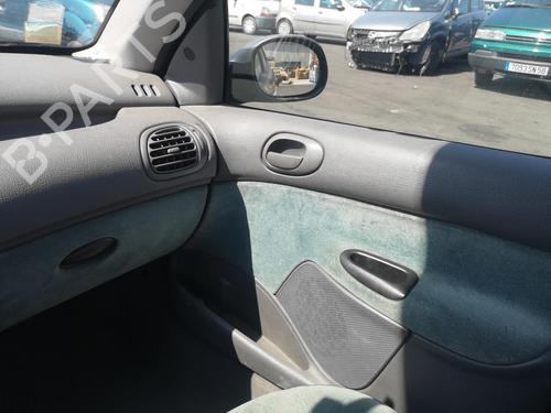 Steering column stalk PEUGEOT 206 Hatchback (2A/C) 1.4 i | BP25517346I23 