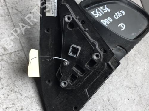 Used Right mirror KIA CEE'D Hatchback (ED) 1.6 CRDi 115 (115 hp) 25516323