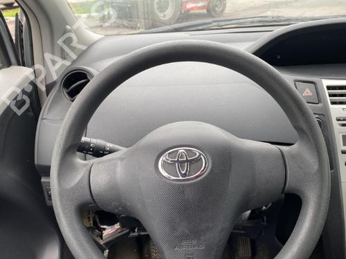 Front right lock TOYOTA YARIS (_P9_) 1.4 D-4D (NLP90_, NLP90R) | BP25543102C97 