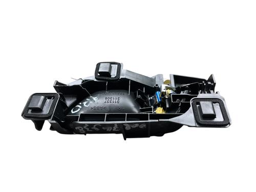Rear right interior door handle PEUGEOT 5008 II (MC_, MJ_, MR_, M4_) 1.2 THP (MRHNYH, MRHNYW, MRHNSJ, MRHNSU, MRHNSM) | BP28201832I16