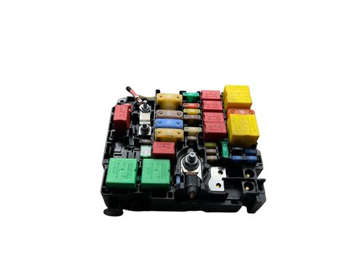 Used Fuse box Fuse box PEUGEOT 208 I (CA_, CC_) 1.2 VTI 82 (82 hp) 32188624 32188624
