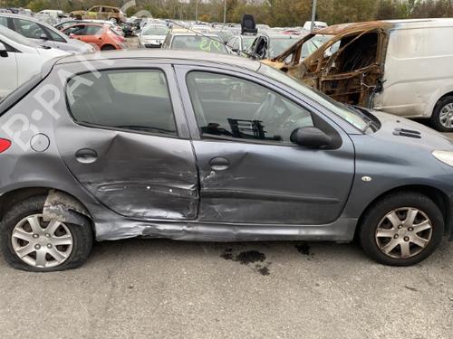 Right taillight PEUGEOT 206+ (2L_, 2M_) 1.1 | BP25500965C35 