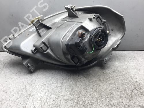 Used Left headlight RENAULT TRAFIC II Van (FL) 1.9 dCi 80 (FL0B) (82 hp) 25534083