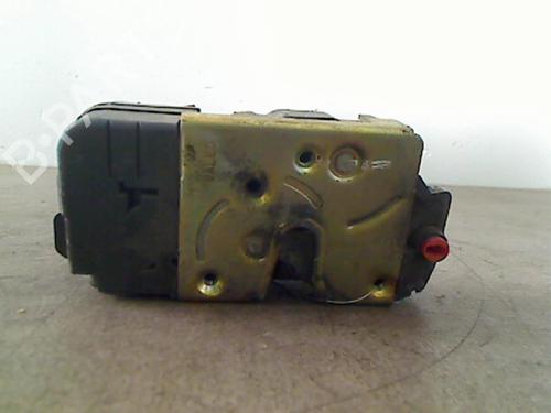 Højre bagtil lås PEUGEOT 206 Hatchback (2A/C) 1.4 HDi eco 70 (68 hp) 25582902