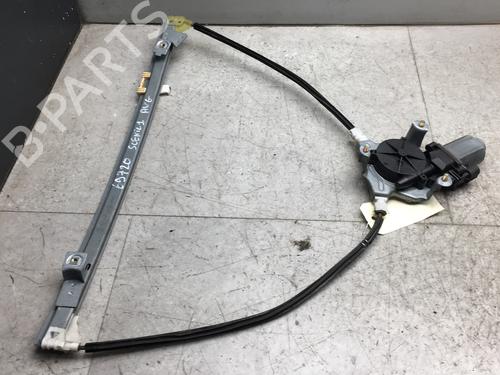 Lève-vitre avant gauche RENAULT MEGANE Scenic (JA0/1_) 2.0 i (JA02, JA0G) (109 hp) 25509956