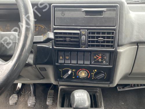Left front indicator RENAULT 19 I Chamade (L53_) 1.9 D (L534, L53J) | BP25570516C32 - Image 22