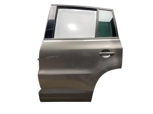 Left rear door VW TIGUAN (5N_) 2.0 TDI | BP28300827C4 