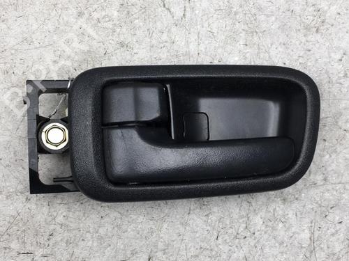 Used Front left interior door handle Front left interior door handle TOYOTA RAV 4 II (_A2_) 2.0 D 4WD (CLA20_, CLA21_, CLA20R, CLA21R) (116 hp) 25551531 25551531