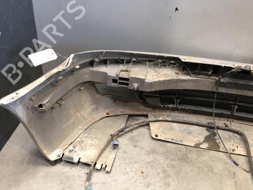 Used Front bumper Front bumper 25581147 25581147