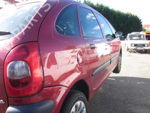 Right front fog light CITROËN XSARA PICASSO (N68) 1.8 16V | BP25523524C31 