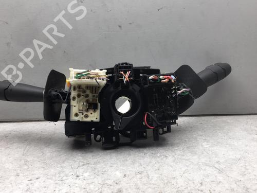 Commodo Essuie Glace / Phare RENAULT CLIO II (BB_, CB_) 1.2 16V (BB05, BB0W, BB11, BB27, BB2T, BB2U, BB2V, CB05,... (75 hp) 25556981