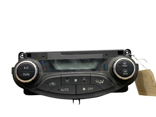 Used Climate control TOYOTA YARIS (_P13_) 1.5 Hybrid (NHP130_, NHP130) (101 hp) 25554286