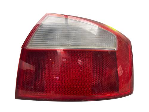 Højre baglygte AUDI A4 B6 (8E2) 1.9 TDI (130 hp) 25504820