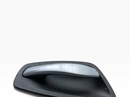 Used Front right interior door handle Front right interior door handle 25518723 25518723