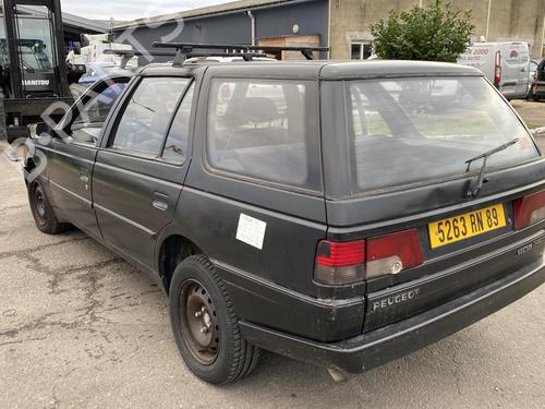 Left front indicator PEUGEOT 405 II Break (4E) 1.9 D | BP25563168C32 - Image 10