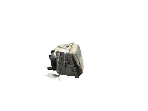 Right headlight VOLVO V40 Estate (645) 1.8 i | BP25576004C29 