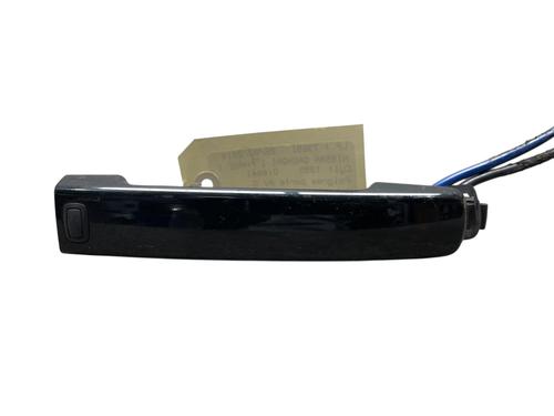 Used Front left exterior door handle NISSAN QASHQAI I (J10, NJ10) 2.0 dCi All-wheel Drive (150 hp) 27381085