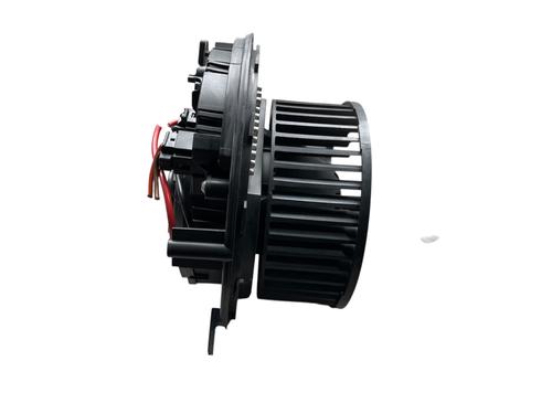 heater-blower-motor-vw-golf-vii-5g1-bq1-be1-be2-2012-2013-2014-2015-2016-2017-2018-2019-2020-2021-30751741 main image