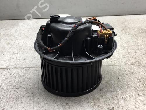 Varmeblæser VW GOLF VI (5K1) 1.6 TDI (105 hp) 25529288