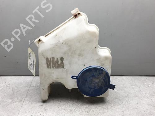 Used Windscreen washer tank MERCEDES-BENZ B-CLASS Sports Tourer (W245) B 180 CDI (245.207) (109 hp) 25533875