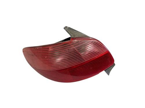 Farolim esquerdo Farolim esquerdo PEUGEOT 206 Hatchback (2A/C) [1998-2012] 33552388 33552388