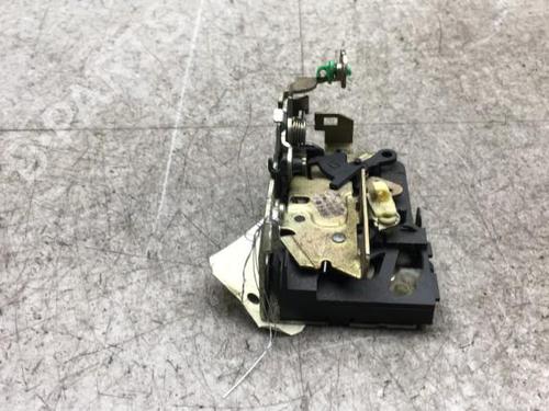 Front left lock DACIA LOGAN (LS_) 1.4 (LS0A, LS0C, LS0E, LS0G) | BP25528979C98 - Image 3