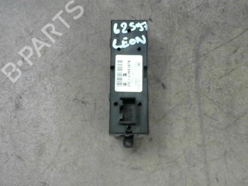 Venstre Foran elrute bryter SEAT LEON (1M1) 1.9 TDI | BP25579083I27 