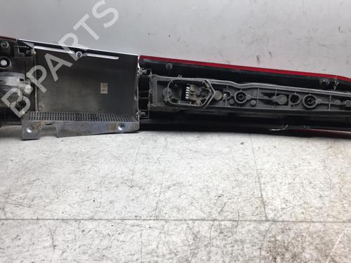 Høyre baklys OPEL MERIVA A MPV (X03) 1.7 CDTI (E75) (100 hp) 25547234