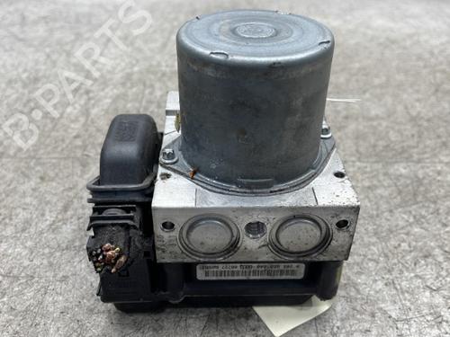Used ABS pump MERCEDES-BENZ B-CLASS Sports Tourer (W245) B 180 CDI (245.207) (109 hp) 25572291