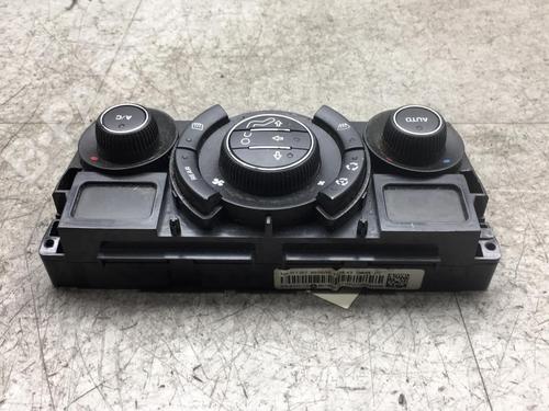 Used Climate control PEUGEOT 5008 (0U_, 0E_) 1.6 HDi (110 hp) 25566455