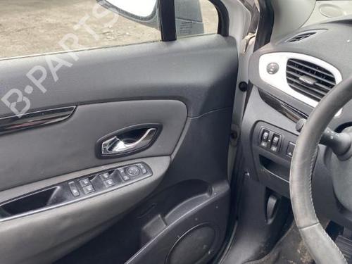 Radio RENAULT SCÉNIC III (JZ0/1_) 1.5 dCi | BP25567482E6 