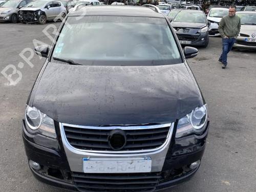 Venstre bak beltestrammer VW TOURAN (1T1, 1T2) 2.0 TDI 16V | BP25572623C89 
