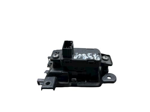 Used Front left interior door handle RENAULT LAGUNA III (BT0/1) 2.0 dCi (BT07, BT0J, BT14, BT1A, BT1S) (131 hp) 28205059