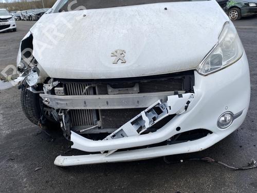 Left front fog light PEUGEOT 208 I (CA_, CC_) 1.6 HDi | BP25563369C30 