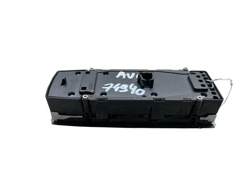 Used Left front window switch Left front window switch MERCEDES-BENZ GLA-CLASS (X156) GLA 200 CDI / d (156.908) (136 hp) 30398219 30398219