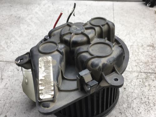 Used Heater blower motor RENAULT TRAFIC II Van (FL) 1.9 dCi 80 (FL0B) (82 hp) 25546134