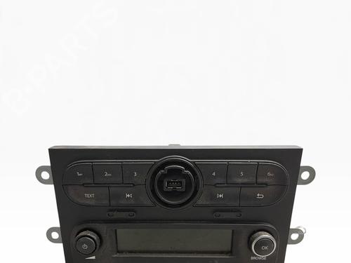 Used Radio Radio RENAULT TWINGO III (BCM_, BCA_) 1.0 SCe 70 (71 hp) 39903365 39903365